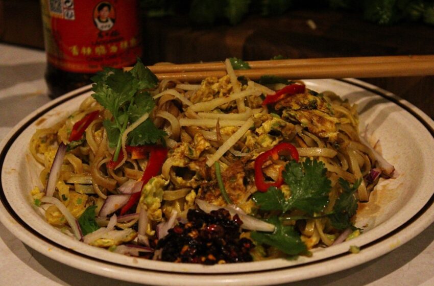 George’s Crispy Egg Fried Noodles