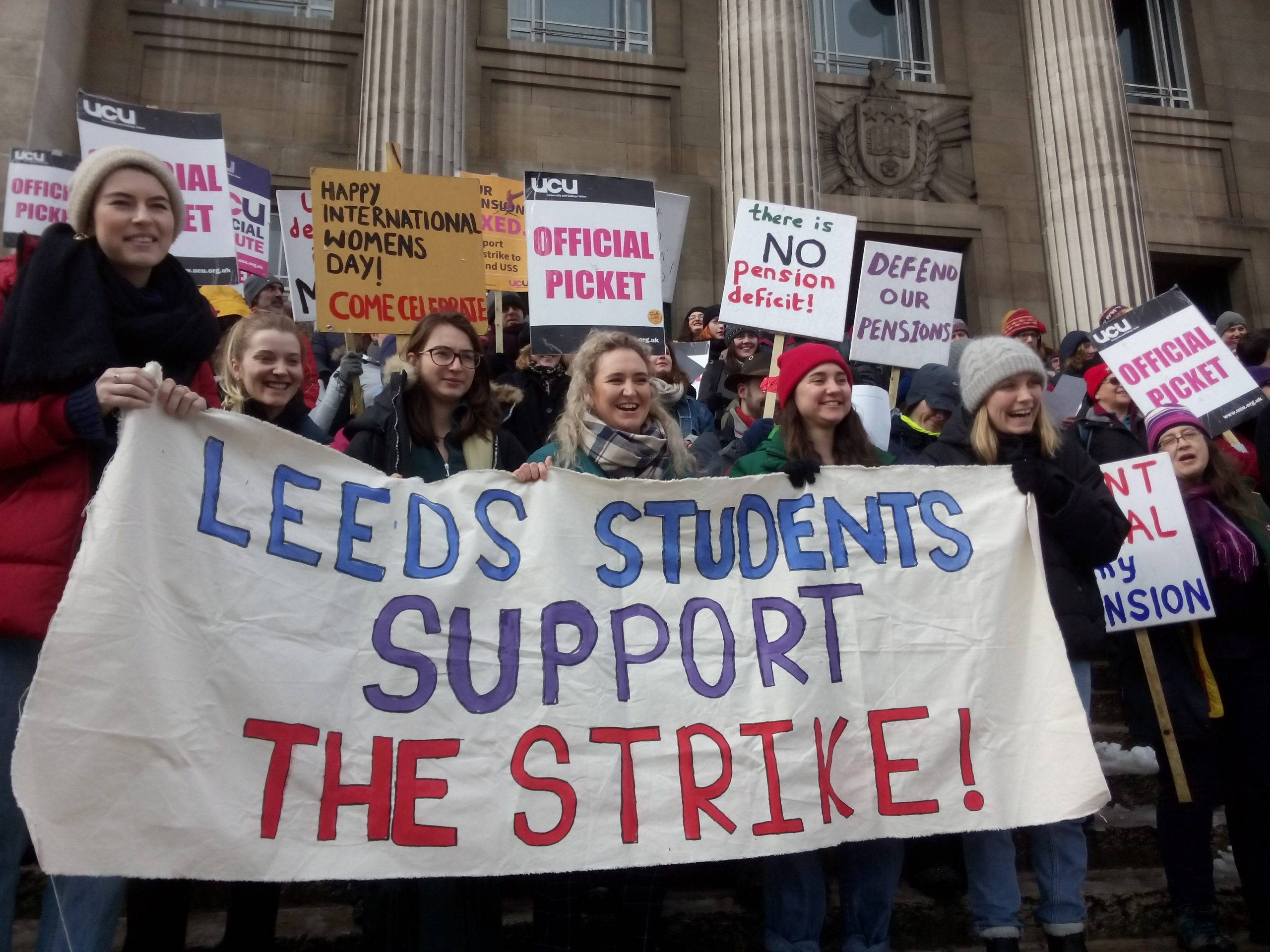 Leeds students support lecturers on Parkinson steps