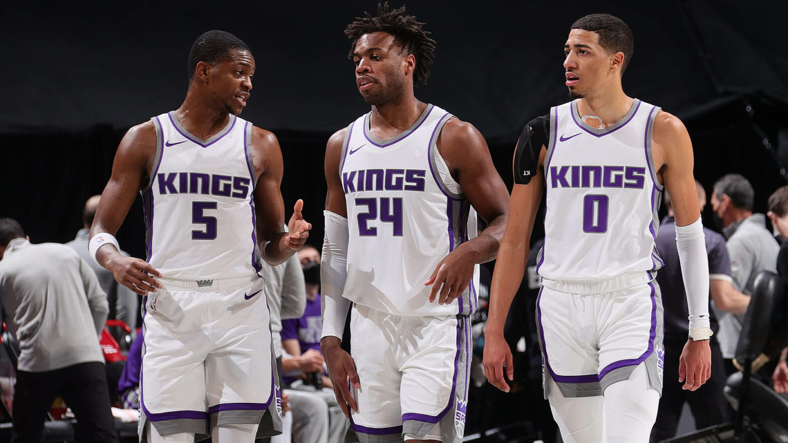 De'Aaron Fox, Tyrese Haliburton named NBA Players of the Week