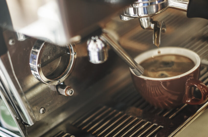 Treat Your Shelf: Before The Coffee Gets Cold – Toshikazu Kawaguchi
