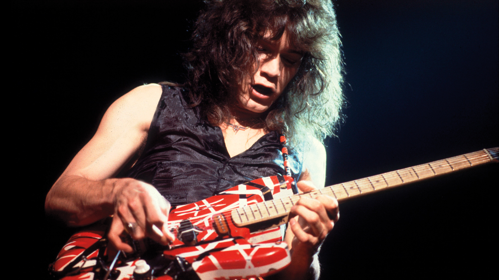 eddievanhalen_featured_credit_paul_natkingetty_images-2