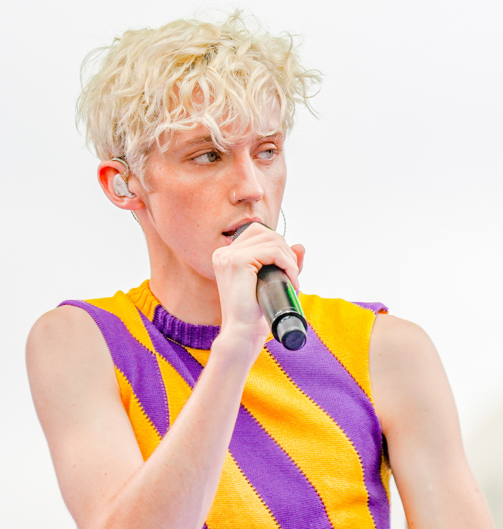 Troye_Sivan_(42022775414)