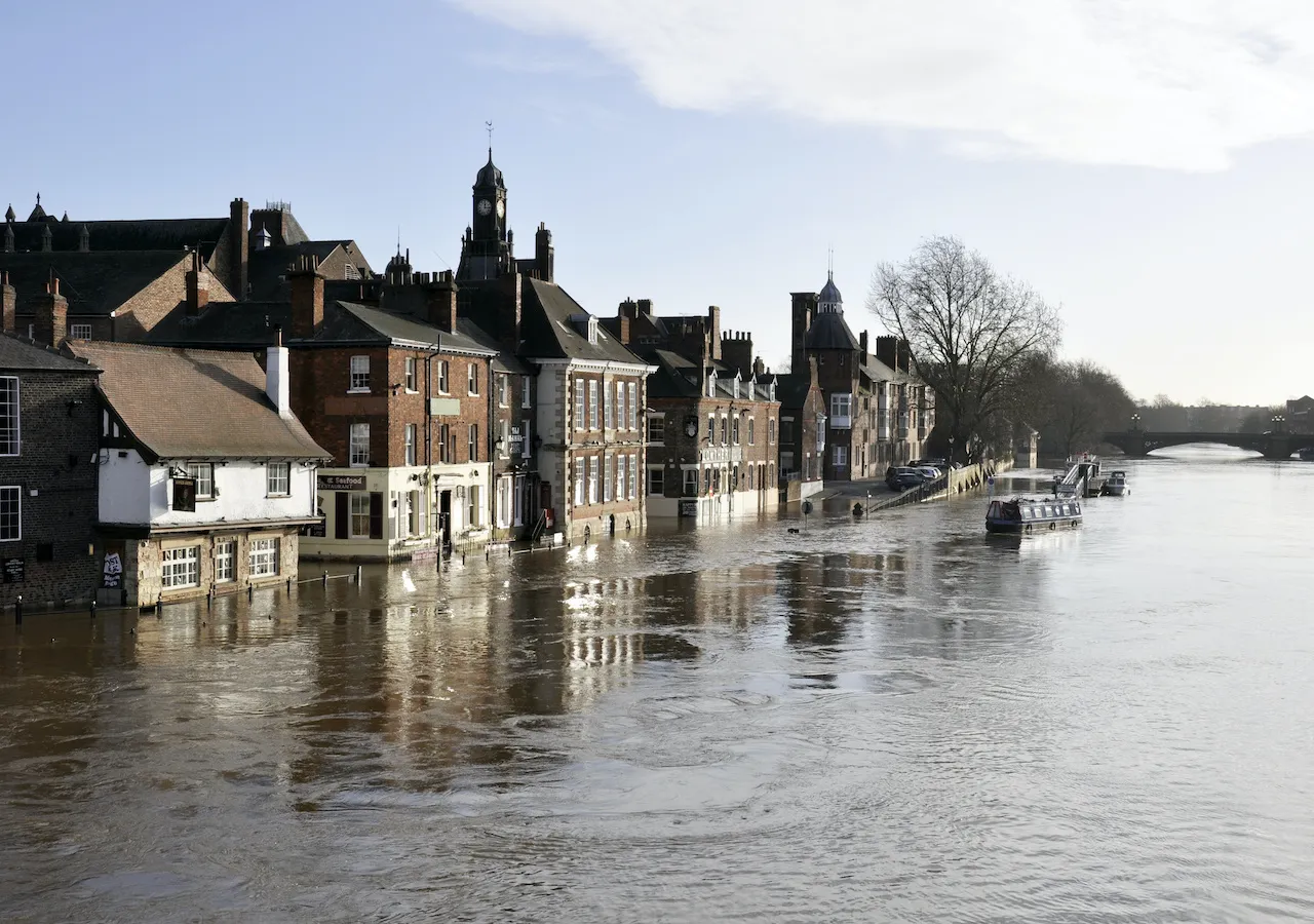 thousands-of-england-s-flood-defences-in-poor-condition-309721-1_1280