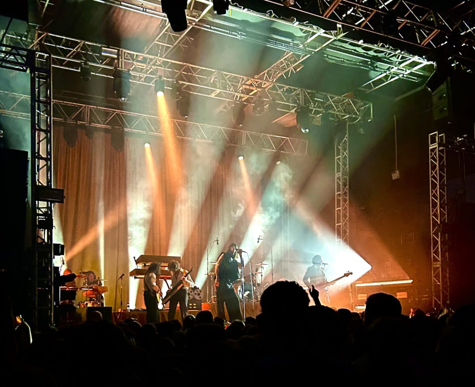 O2 Academy Leeds Rig Gig Review: Blossoms at Leeds O2 Academy - The Gryphon